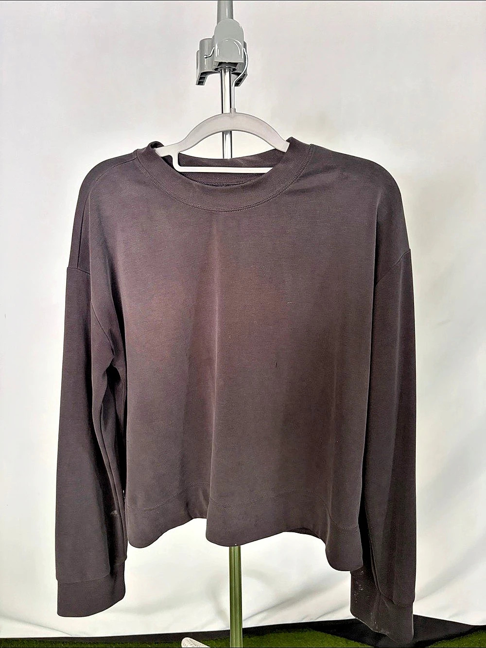 Athleta Seasoft Crewneck Sweatshirt Black - Size Medium